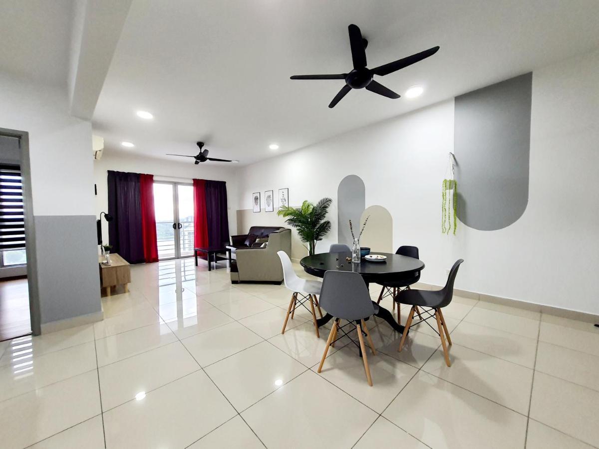 Residensi Flora Apartment Seri Kembangan Bagian luar foto